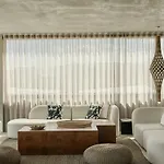 La & Crete (adults Only)