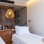 La & Crete (adults Only)