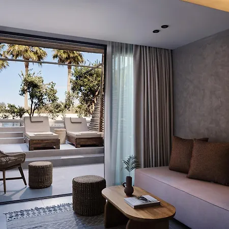 La & Crete (adults Only)